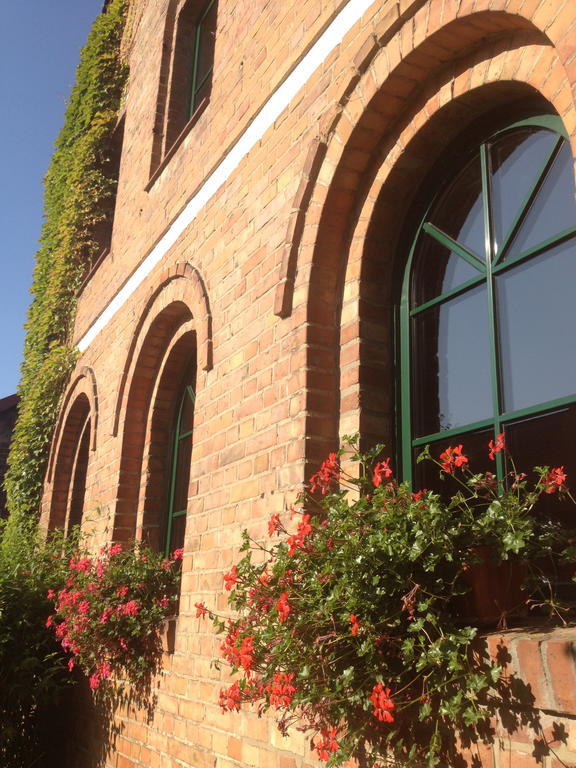 Pension Kunsthof Dahrenstedt Exterior photo